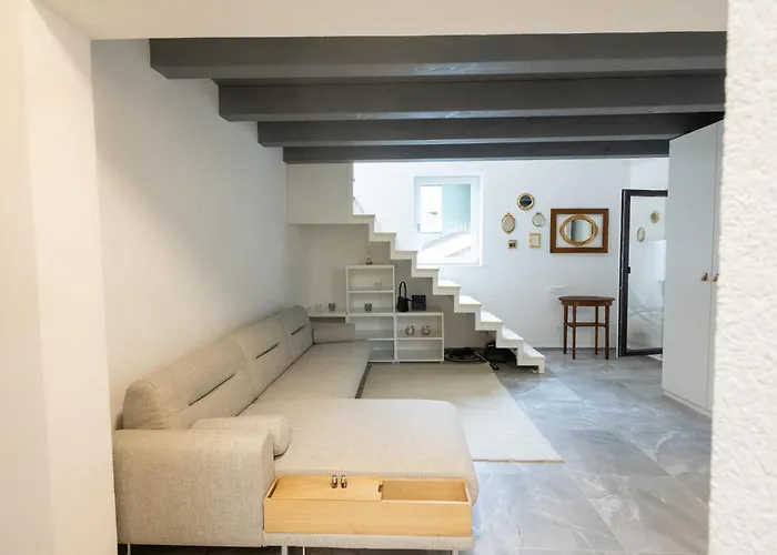 Karlovska Duplex Urban 아파트 *