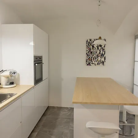 Karlovska Duplex Urban Apartment Ljubljana